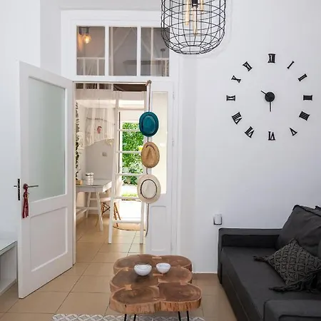 Monte Smith Hill Apartment *