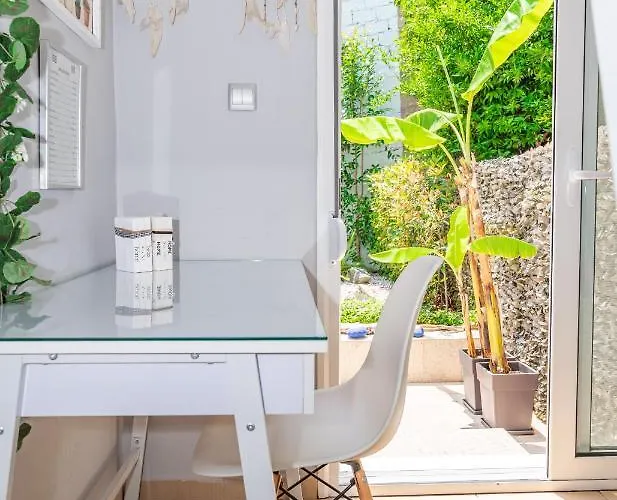 Monte Smith Hill 아파트 *