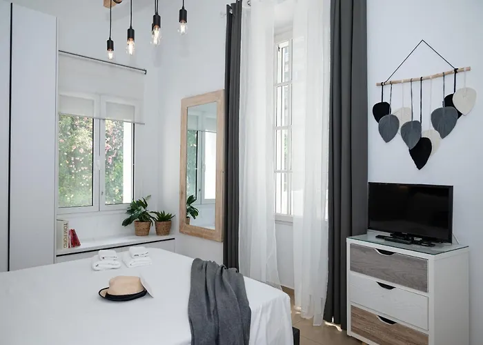 Monte Smith Hill شقة