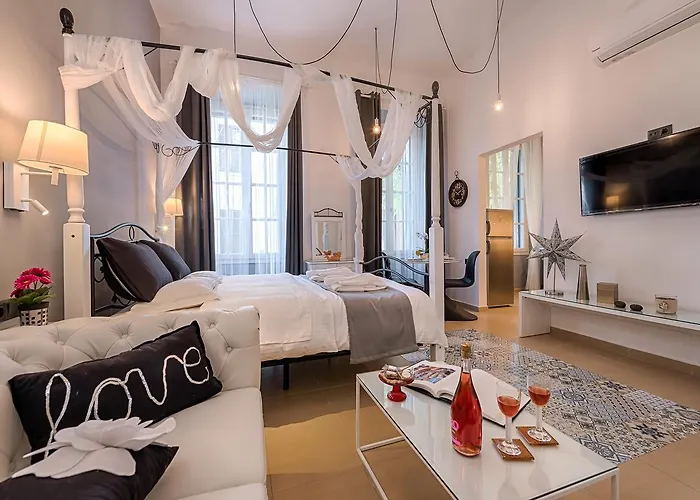 Monte Smith Hill * Rhodes City